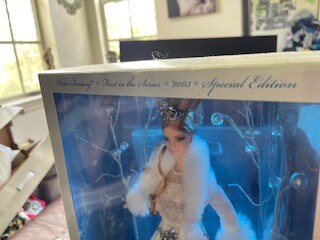 Holiday Visions Barbie - 2003